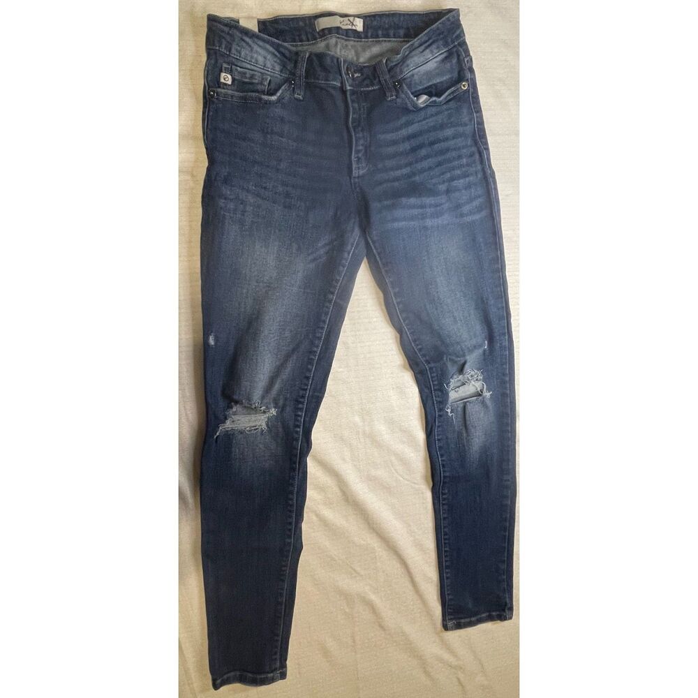 KanCan distressed skinny jeans